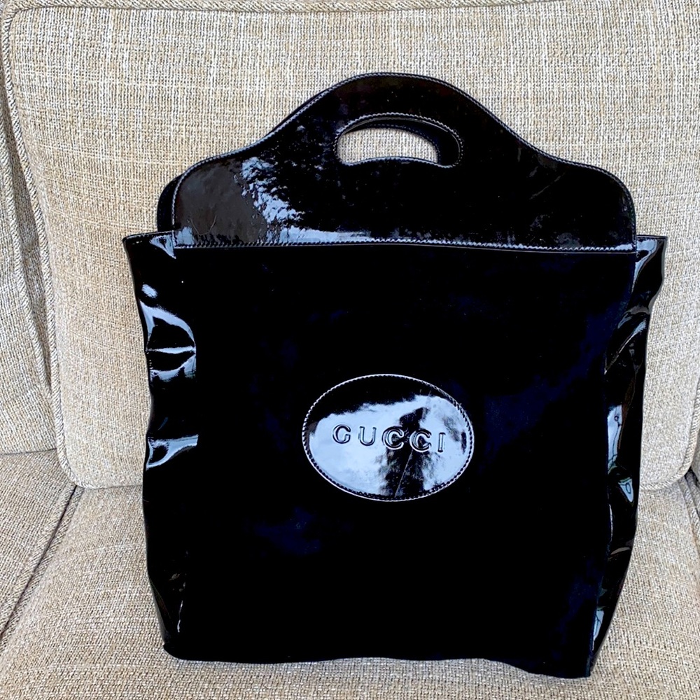 Gucci black suede bag with patent leather accents